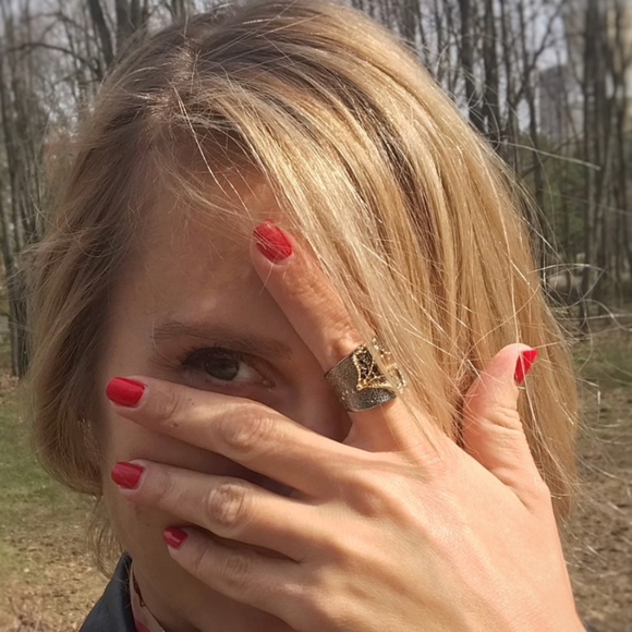 NOT FOR SALE Ring Split on Top with CZ Stone - Size 8 - Picture 3 of 9